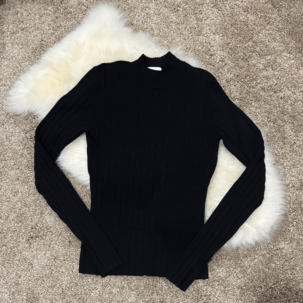 H&M Women’s Classic Black Ribbed Mock Neck Sweater Size S